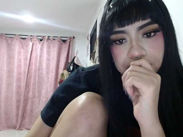 Catmila's BongaCams show and profile