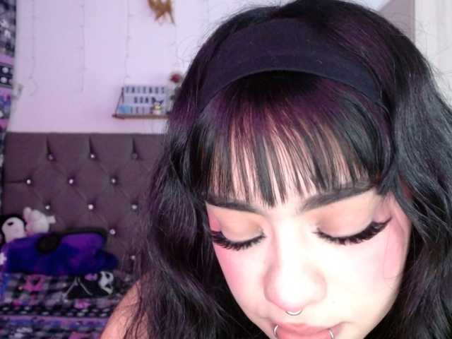 Catmila's BongaCams show and profile