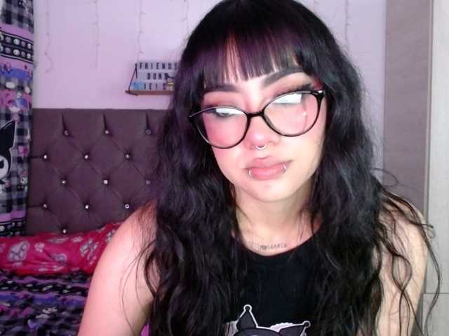 Catmila's BongaCams show and profile