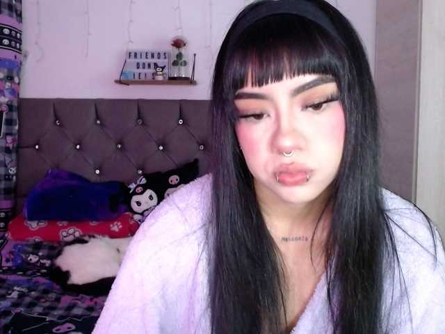 Catmila's BongaCams show and profile