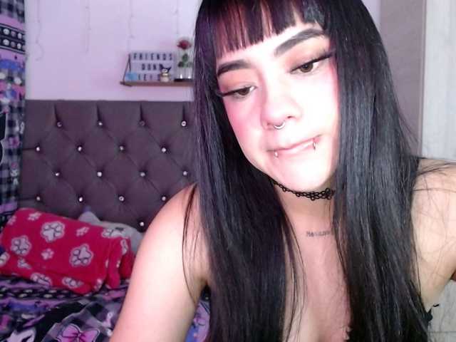 Catmila's BongaCams show and profile