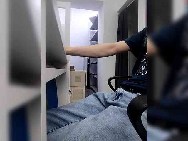 VTKRBKREW1 Live Webcam on BongaCams