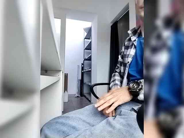 VTKRBKREW1 Live Webcam on BongaCams