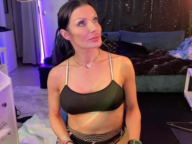 madamedecuir's BongaCams show and profile