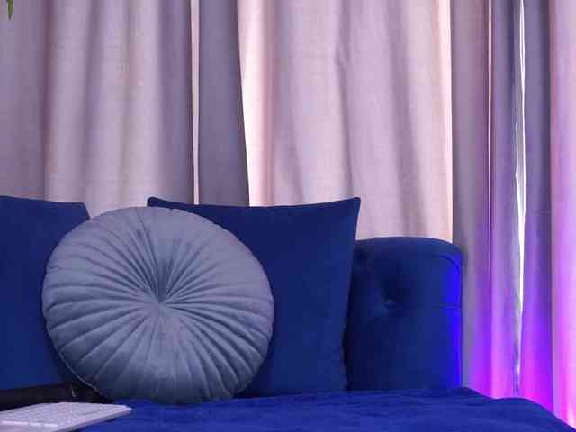 SelineNoir webcam