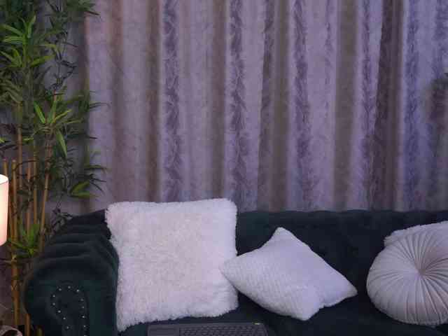 SelineNoir webcam
