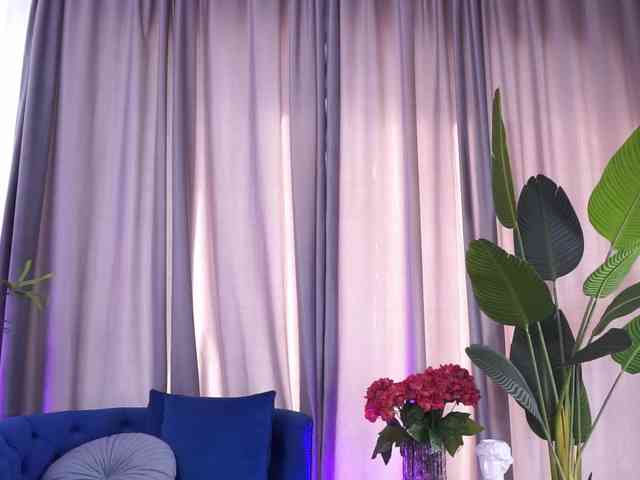 SelineNoir webcam