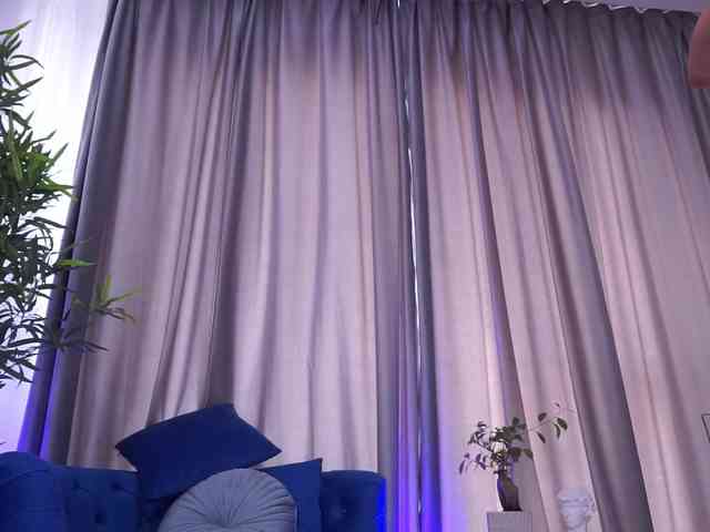 SelineNoir webcam