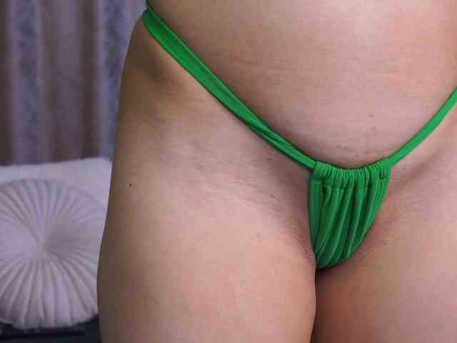 SelineNoir webcam