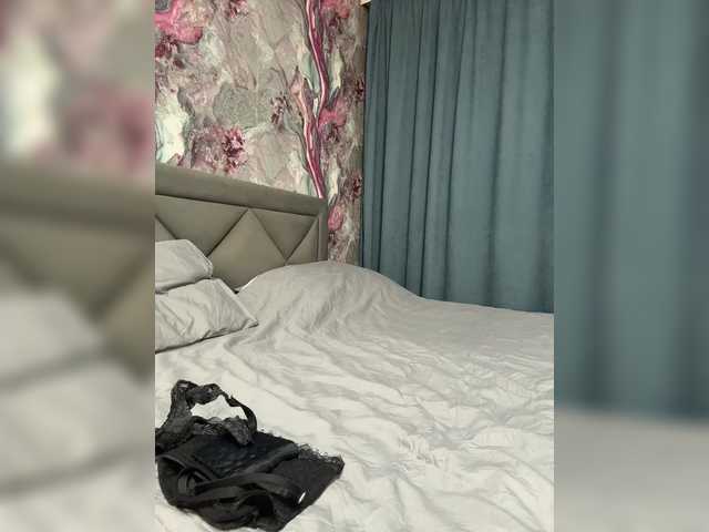 Tiffany-Moore's BongaCams show and profile