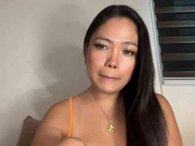 evabuntog Live Webcam on {site_name}