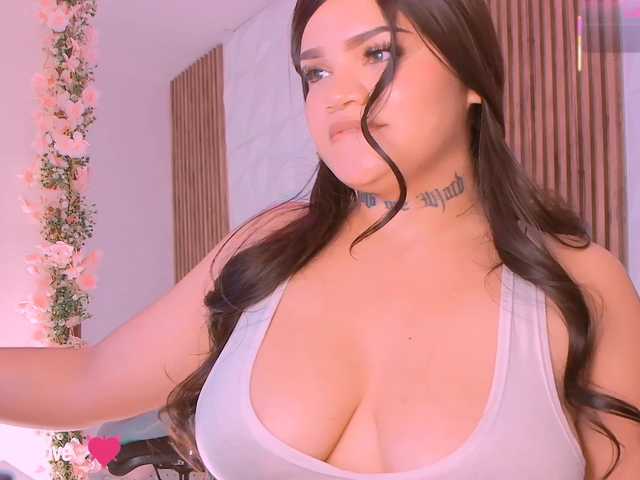 Johanna6's BongaCams show and profile