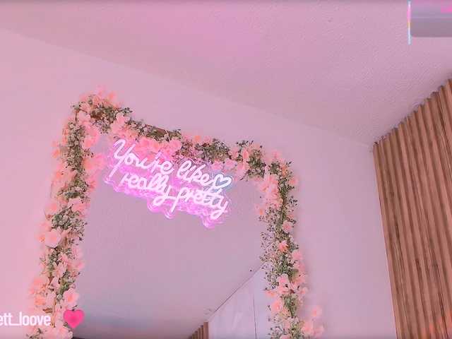 Johanna6's BongaCams show and profile