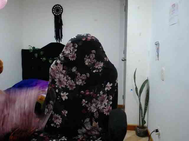 anyablack230 Live Webcam on BongaCams