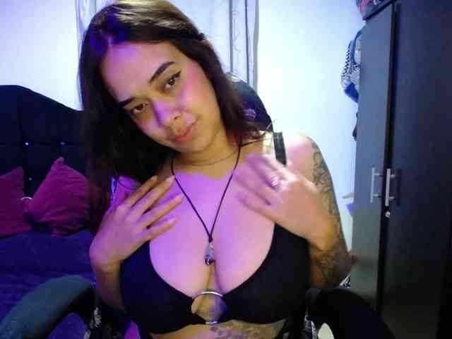 anyablack230 webcam