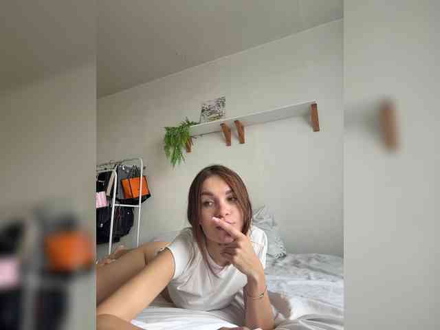 SkylarJewels webcam