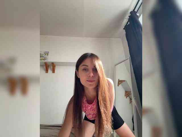 SkylarJewels webcam
