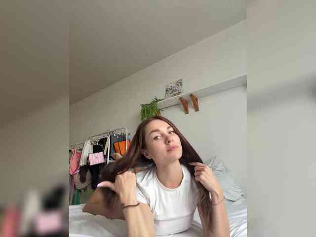 SkylarJewels webcam
