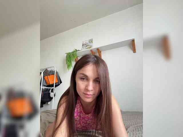 SkylarJewels webcam