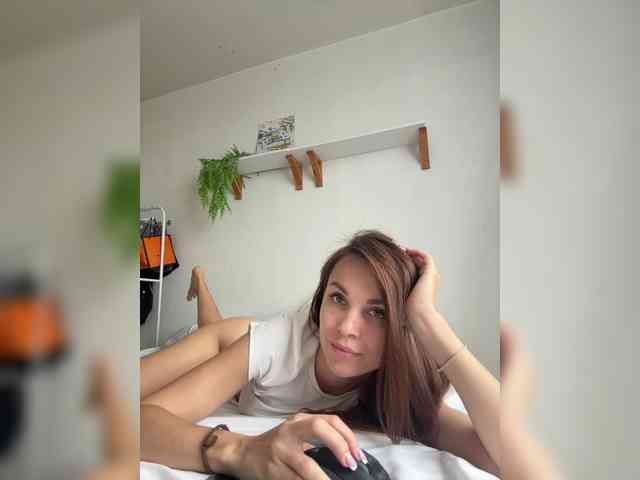 SkylarJewels webcam