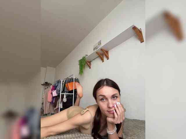 SkylarJewels webcam