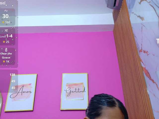 yourcuteneighbourr's BongaCams show and profile