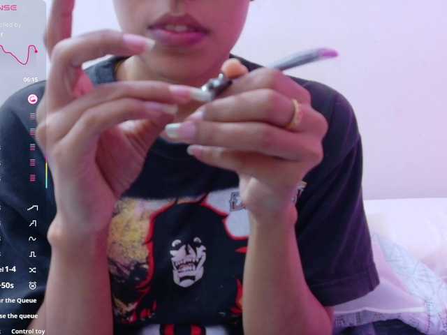 yourcuteneighbourr's BongaCams show and profile