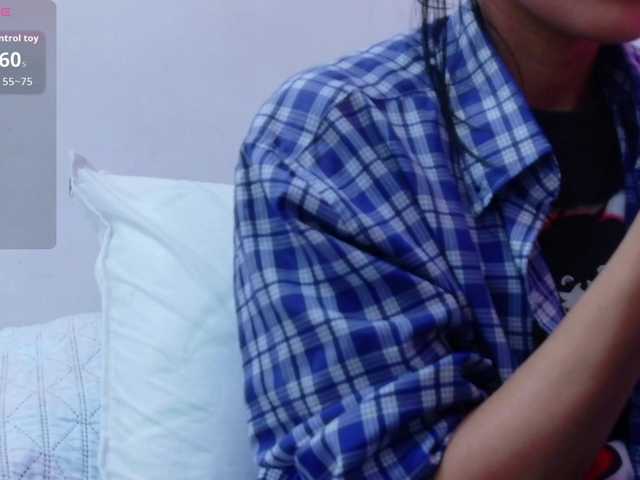 yourcuteneighbourr's BongaCams show and profile