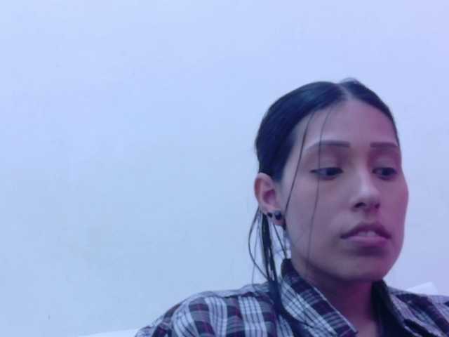 yourcuteneighbourr's BongaCams show and profile