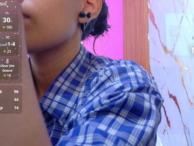 yourcuteneighbourr's BongaCams show and profile