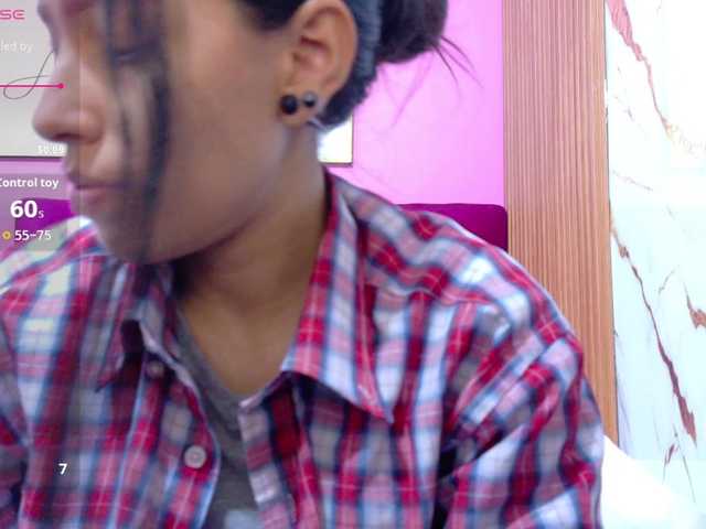 yourcuteneighbourr's BongaCams show and profile