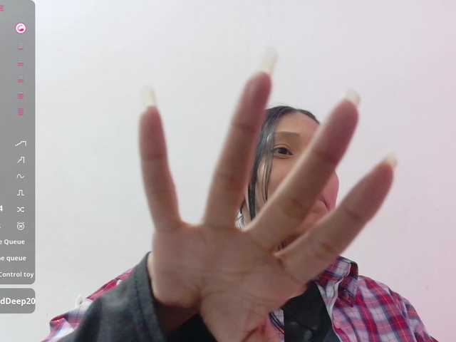 yourcuteneighbourr's BongaCams show and profile