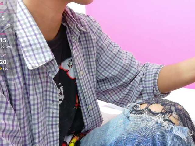 yourcuteneighbourr's BongaCams show and profile