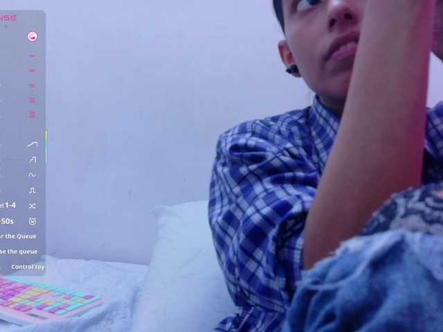 yourcuteneighbourr's BongaCams show and profile