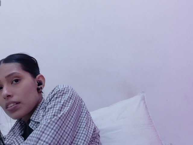 yourcuteneighbourr from BongaCams is Freechat