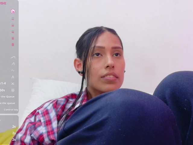 yourcuteneighbourr's BongaCams show and profile
