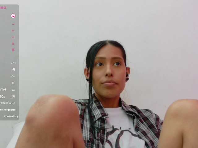 yourcuteneighbourr's BongaCams show and profile