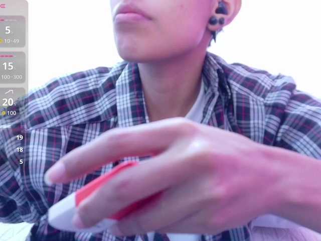 yourcuteneighbourr's BongaCams show and profile