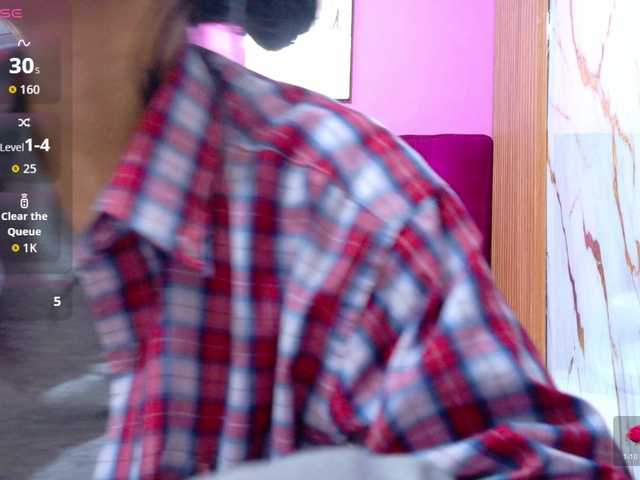 yourcuteneighbourr's BongaCams show and profile