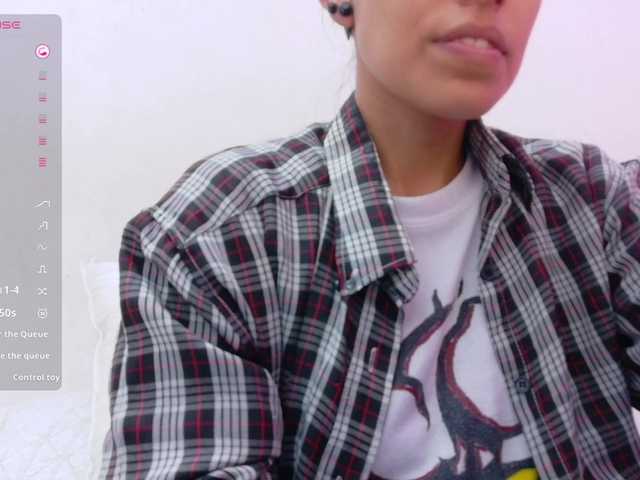 yourcuteneighbourr's BongaCams show and profile