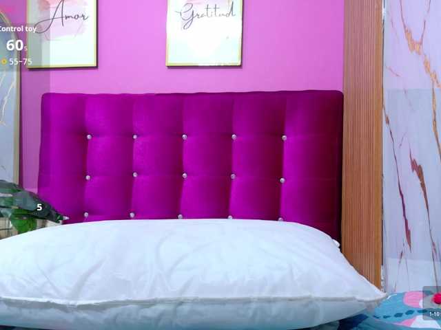 yourcuteneighbourr's BongaCams show and profile