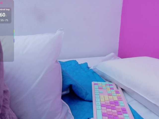 yourcuteneighbourr's BongaCams show and profile