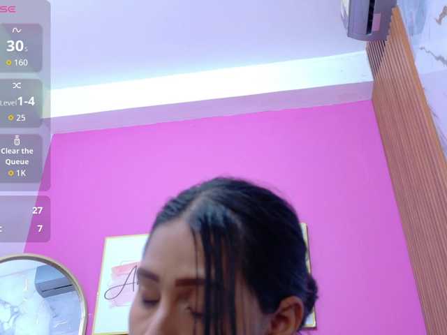 yourcuteneighbourr's BongaCams show and profile