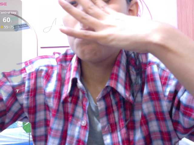 yourcuteneighbourr's BongaCams show and profile