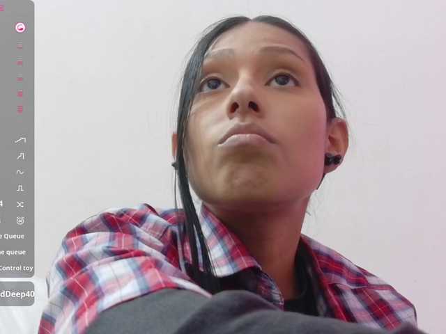 yourcuteneighbourr's BongaCams show and profile