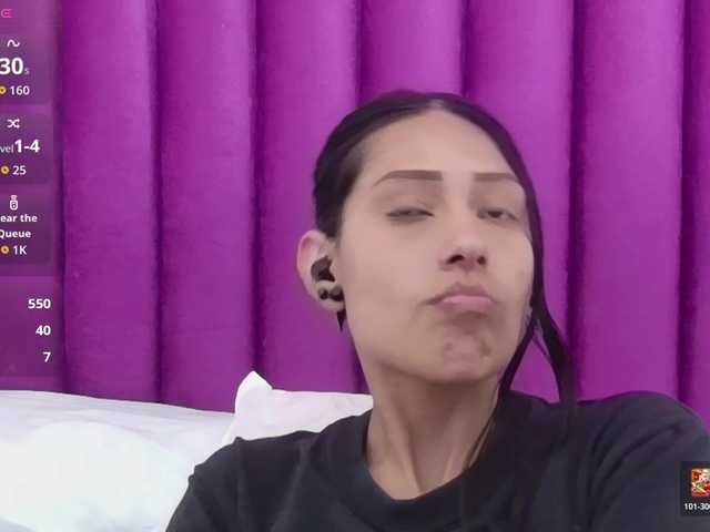 yourcuteneighbourr's BongaCams show and profile