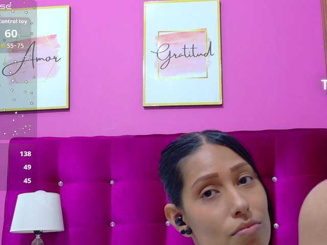 yourcuteneighbourr's BongaCams show and profile