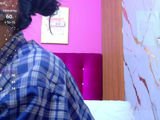 yourcuteneighbourr's BongaCams show and profile