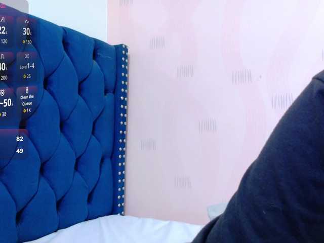 yourcuteneighbourr's BongaCams show and profile