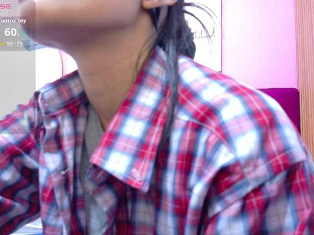 yourcuteneighbourr's BongaCams show and profile